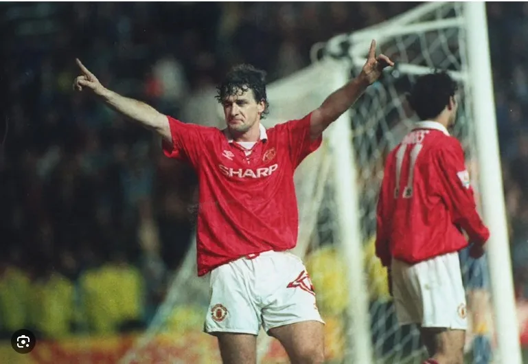 top-huyen-thoai-cau-thu-ghi-nhieu-ban-thang-nhat-manchester-united-a1a